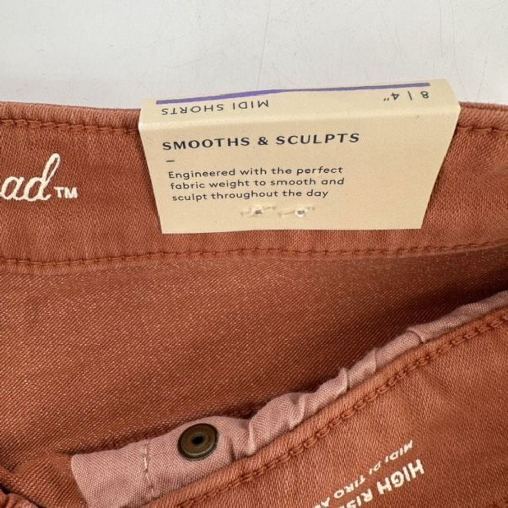 NWT Universal Thread Hi Rise Midi Smooth & Sculpts Shorts Size 6 4” burnt orange - Picture 3 of 10
